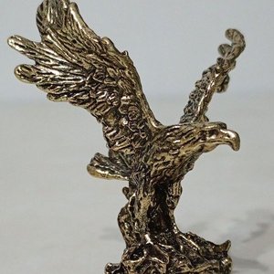 Figura Miniatura Águila en Bronce con Alas Extendidas - imagen 3