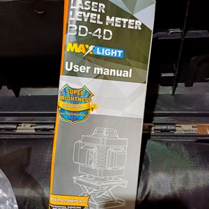 Nivel Láser 360° MAX LIGHT 4D con Valija y Accesorios - imagen 5