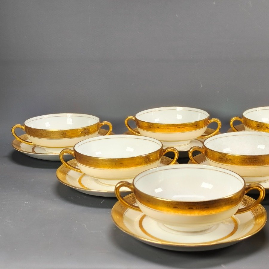 Item 18547 - Image 15