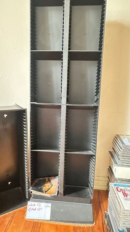 Lote anterior: Porta Discos con CDs y accesorios