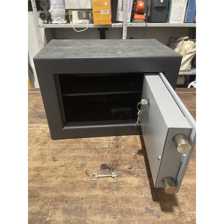 Item 2104913 - Image 1