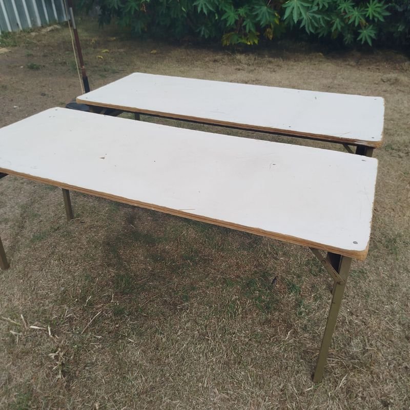 Mesas para eventos con estructura plegable en hierro - imagen 2