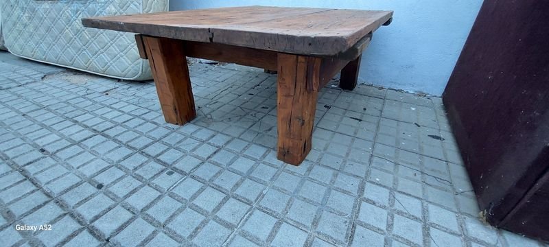 Mesa ratona rustica en pinotea, mesa de madera antigua - imagen 7