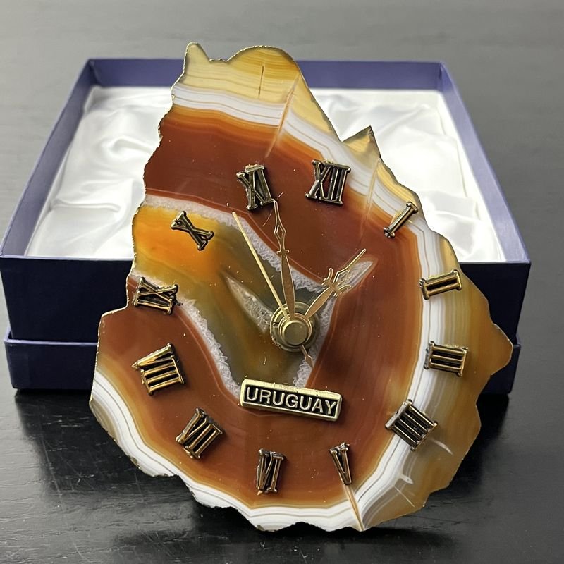 Reloj de amatista en caja con detalles artesanales - imagen 2