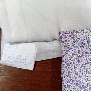 Lote de Cortinas y Telas: Voile Crudo, Baño, Viyela y Polar - imagen 8