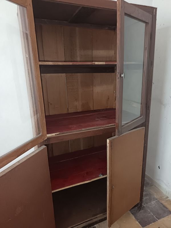 Mueble estantería con puertas - imagen 4
