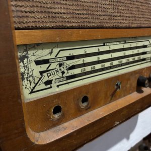 Radio a Válvulas Punktal Antigua de Mesa - Década del 50 - imagen 5