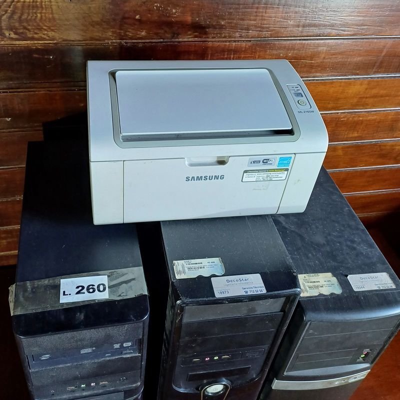 Tres torres de computadora y una impresora HP-2165W en excelente estado - imagen 4