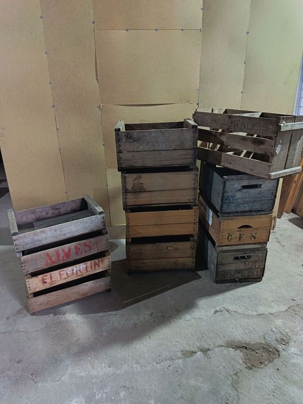 Lote de 12 Cajones de Madera Rústicos para Almacenamiento o Decoración - imagen 1