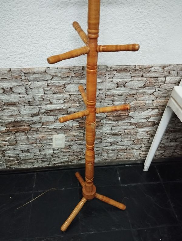 Perchero de madera para ropa - imagen 2