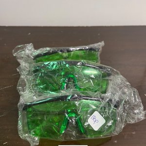 Lote anterior: Lentes de Seguridad Verdes Nuevos
