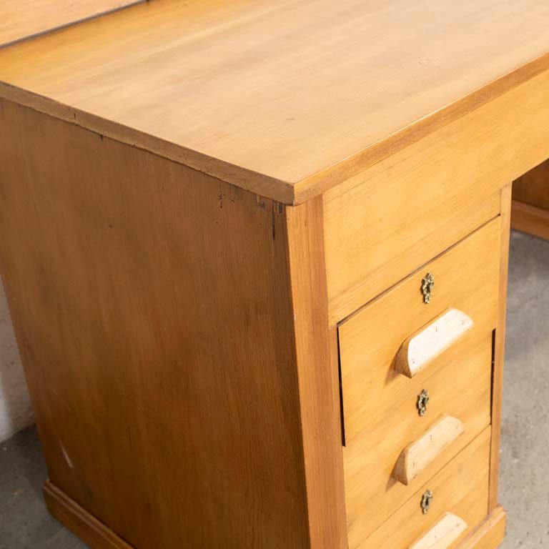 Item 2108609 - Image 1