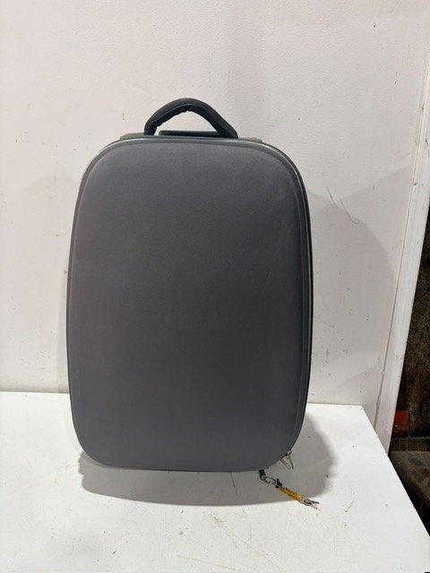 Carry On Maleta Rígida Gris con Ruedas