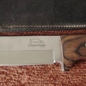 Cuchillo de Caza con Mango de Madera y Funda - imagen 4