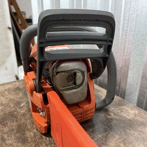 Motosierra Husqvarna 236 con Lubricantes y Herramienta de Ajuste - imagen 8