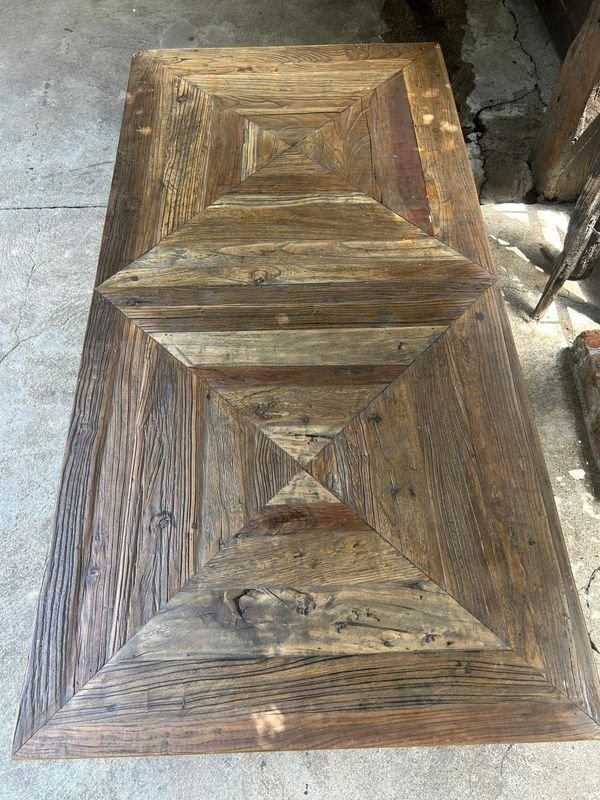 Antigua mesa brasileña de madera noble con patas pino - imagen 2