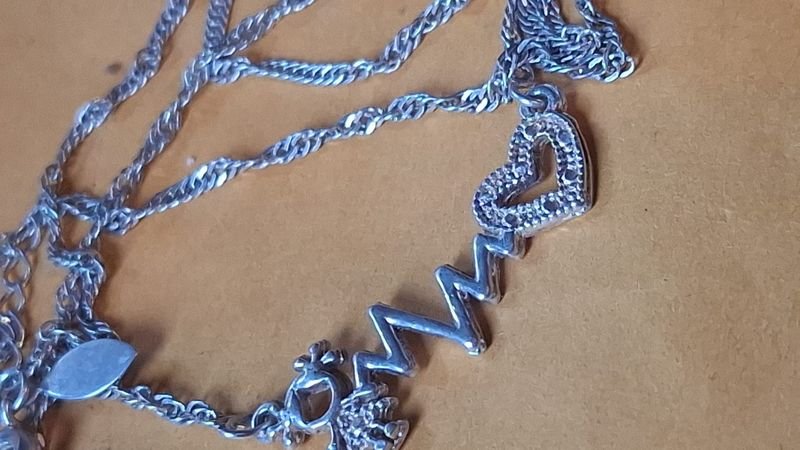 Cadena de plata como nueva - Excelente condición - imagen 4