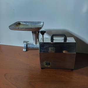 Picadora de Carne Eléctrica de Acero Inoxidable - imagen 3