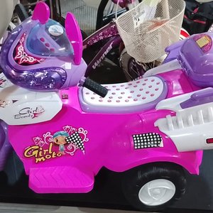 Lote anterior: Moto Eléctrica Infantil Rosa "Girl Power"