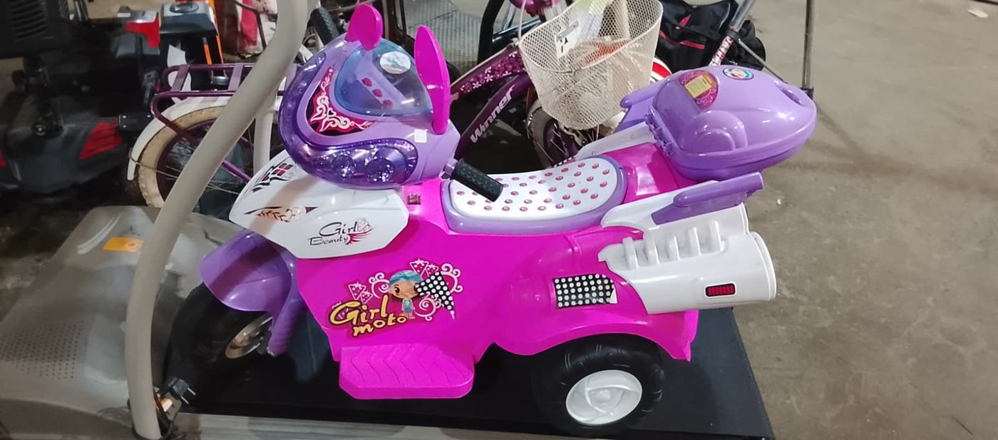 Moto Eléctrica Infantil Rosa "Girl Power"