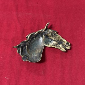 Lote siguiente: Cenicero Vintage con Forma de Cabeza de Caballo