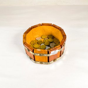 Centro de Mesa Decorativo con Monedas Coleccionables - imagen 1