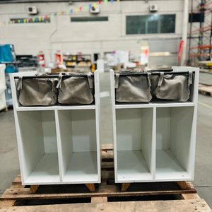 Lote anterior: Juego de 2 Muebles Organizadores Blancos con Bolsas de Tela