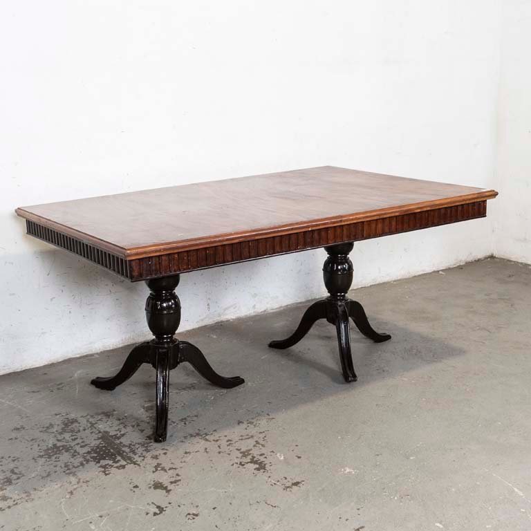 Mesa de Comedor Inglesa Rectangular con Patas Trípode Restauradas