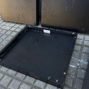 Plataformas Cuadradas de Madera Negras 50x50cm - imagen 4