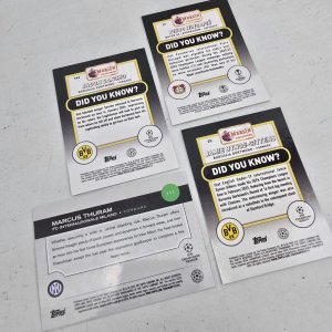 Lote de 4 Tarjetas de Fútbol Topps Merlin: Jadon Sancho, Piero Hincapié, Marcus Thuram, Jamie Bynoe-Gittens - imagen 3