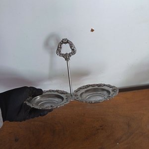 Centro de Mesa Antiguo de Plata Sellada con Diseño de Hojas y Frutas - imagen 5