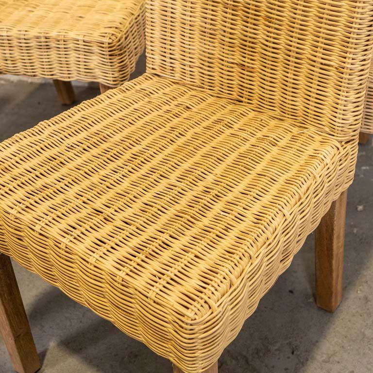 Sillas rústicas en madera y ratán para decorar tu hogar - imagen 2