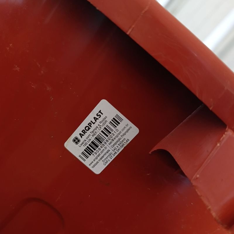 Cesto de basura con asa y ruedas. 100 litros. - imagen 4