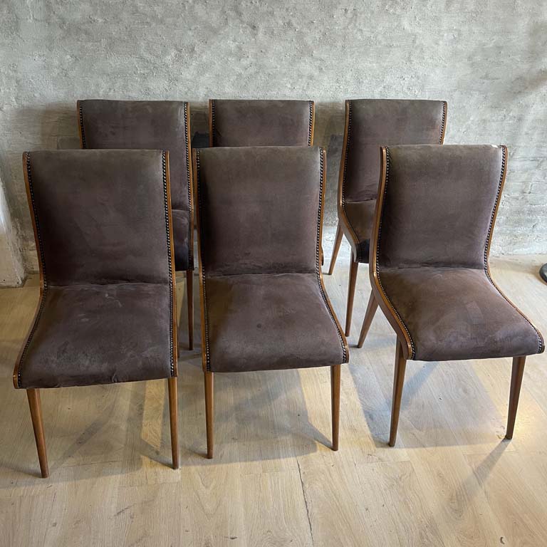 Lote anterior: 6 Sillas Americanas Tapizadas con Tachas - Medidas: 46x44x89cm