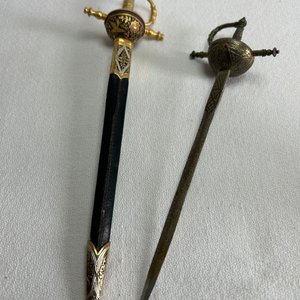 Dos Abrecartas Estilo Español con Detalles Dorados - imagen 3