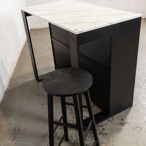 Isla de Cocina Melamínica Efecto Mármol con Dos Taburetes Metálicos - imagen 2