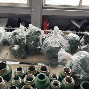 Lote anterior: Lote de Conexiones y Accesorios de Plomería Verdes
