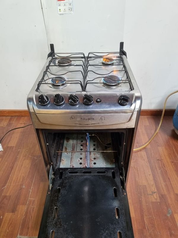 Cocina de Gas con Horno y 4 Hornallas en Buen Estado - imagen 3