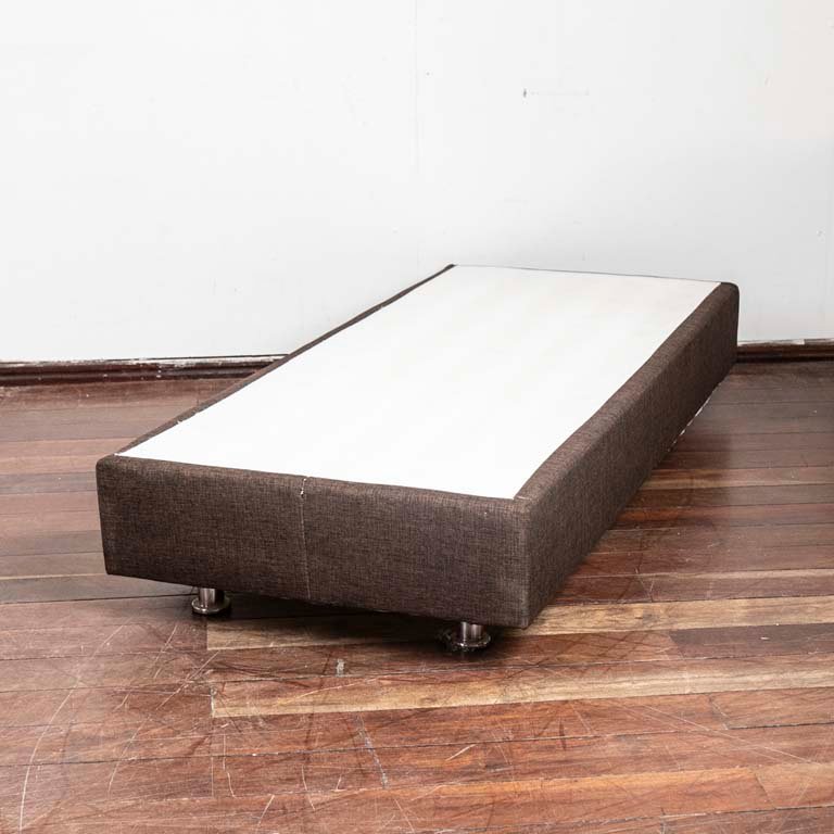 Item 2113935 - Image 0