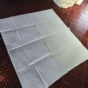 Lote siguiente: 8 Cubremanteles Rectangulares Blancos