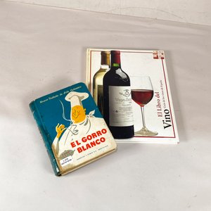 Lote siguiente: Libro "El Gorro Blanco" y "El Libro del Vino"