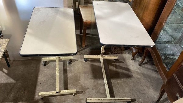 Juego de 2 Mesas Auxiliares Desayunadoras con Ruedas - imagen 1