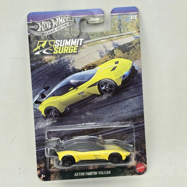 Hot Wheels Aston Martin Vulcan Silver Series - imagen 1