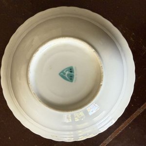Lote de 12 Platos Surtidos de Porcelana con Diseños Florales y Paisajes - imagen 4