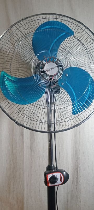 Ventilador aspas metalicas nuevo en caja - imagen 2