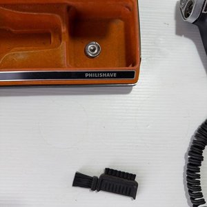 Secador de Pelo Philips, Afeitadora Philips y Plancha Punktal - imagen 4