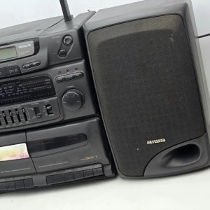 Aiwa CA-DW400 Boombox con CD y Doble Cassette - imagen 2