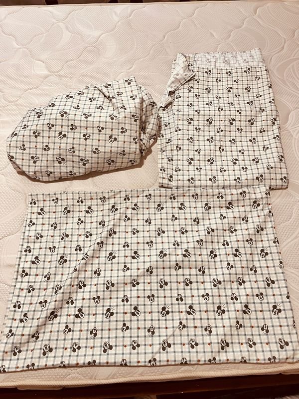 Juego de Sábanas Infantil 1 Plaza con Estampado de Mickey Mouse