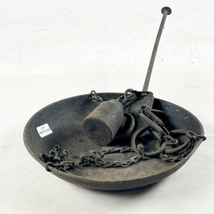 Balanza Romana Antigua Negra de Hierro - imagen 1