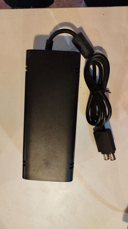 Lote siguiente: Cargador de XBox - Charger para Xbox